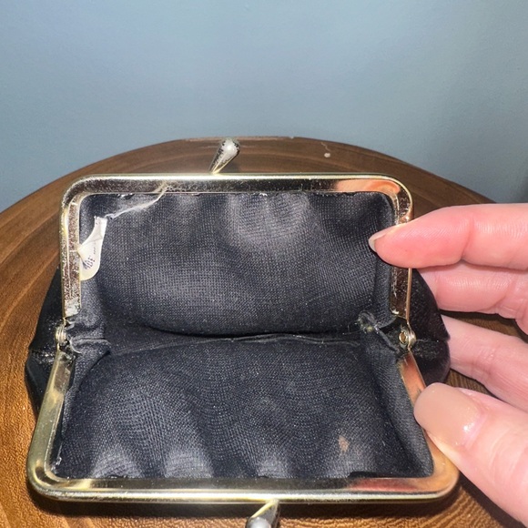 Vintage Black Clutch Coin Purse - Picture 3 of 4